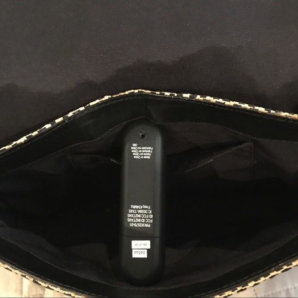 SUMMER TOMPKINS BEADED SHOULDER PURSE - Picture 5 of 10